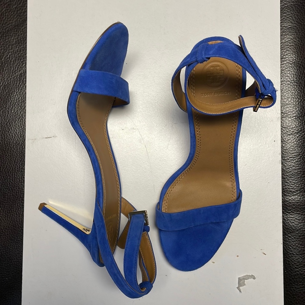 Tory Burch suede sandals new never worn